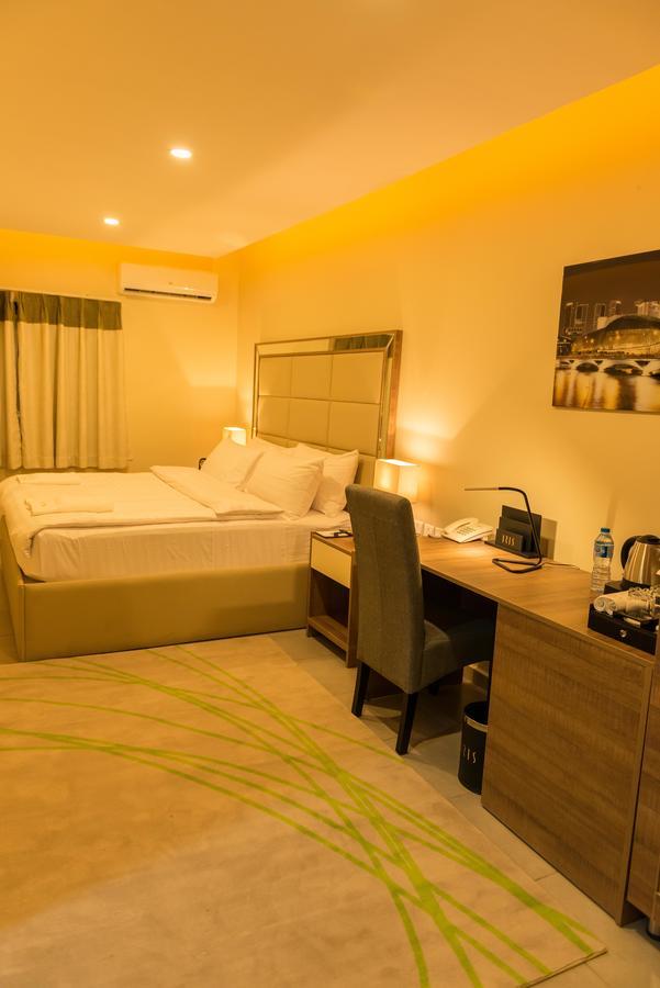 Iris Hotel Wuse 2 Abuja Exterior photo